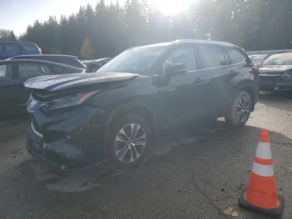 5TDHBRCH7MS518225 2021 TOYOTA HIGHLANDER - Image 1