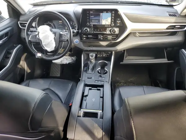 5TDHBRCH7MS518225 2021 TOYOTA HIGHLANDER - Image 8