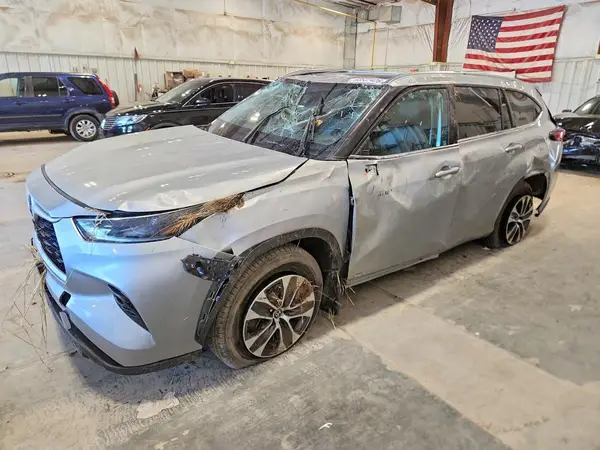 5TDHBRCH7MS534750 2021 TOYOTA HIGHLANDER - Image 1