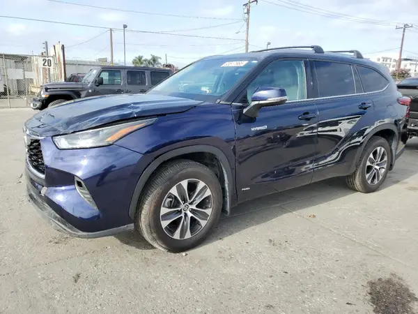 5TDHBRCH8LS500086 2020 TOYOTA HIGHLANDER - Image 1