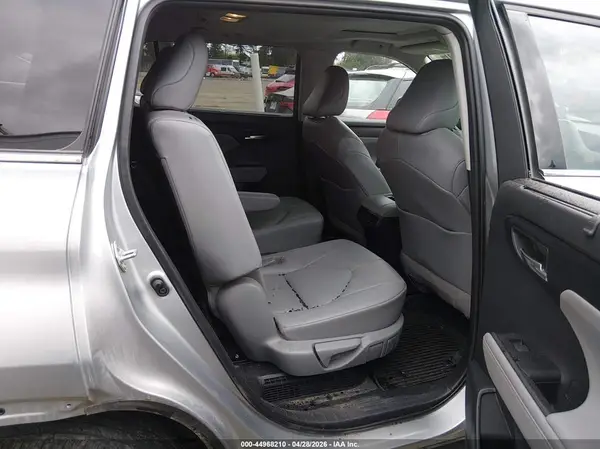 5TDHBRCH8LS502338 2020 TOYOTA HIGHLANDER - Image 8
