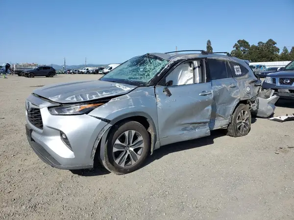 5TDHBRCH8LS502971 2020 TOYOTA HIGHLANDER - Image 1