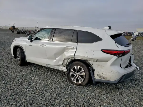 5TDHBRCH8LS509497 2020 TOYOTA HIGHLANDER - Image 2