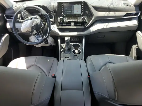 5TDHBRCH8MS033592 2021 TOYOTA HIGHLANDER - Image 8