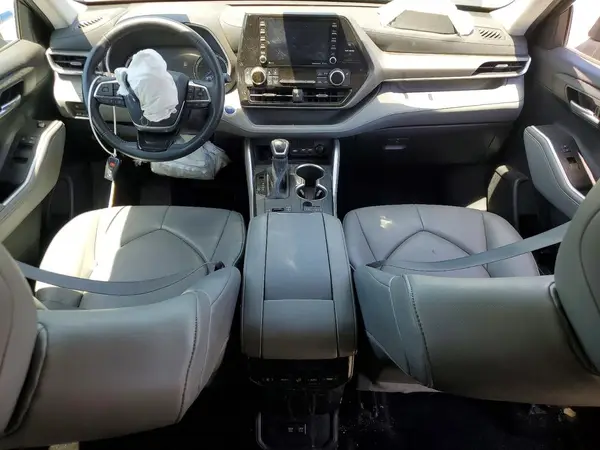 5TDHBRCH8MS044477 2021 TOYOTA HIGHLANDER - Image 8