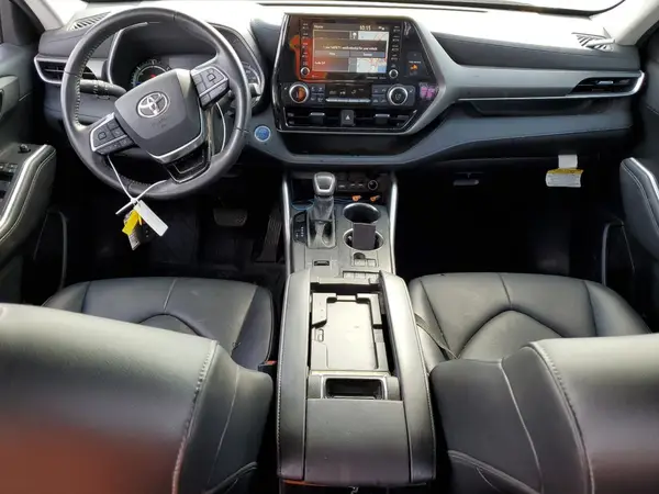 5TDHBRCH8MS069864 2021 TOYOTA HIGHLANDER - Image 8