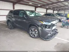 5TDHBRCH8MS522672 2021 TOYOTA HIGHLANDER