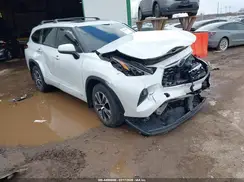 5TDHBRCH8NS541188 2022 TOYOTA HIGHLANDER