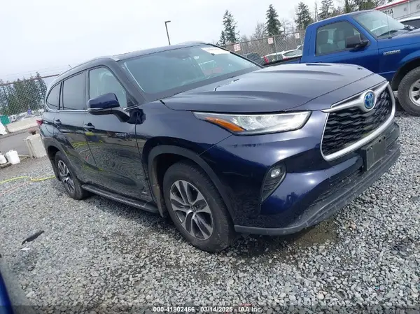 5TDHBRCH9LS505734 2020 TOYOTA HIGHLANDER - Image 1