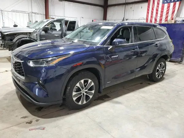 5TDHBRCH9MS021757 2021 TOYOTA HIGHLANDER - Image 1