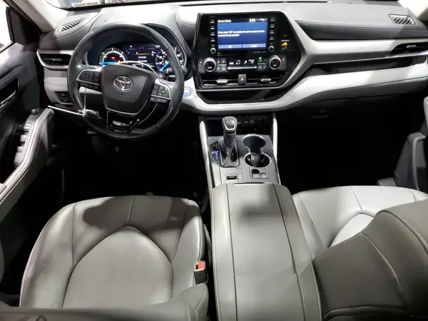 5TDHBRCH9MS021757 2021 TOYOTA HIGHLANDER - Image 8