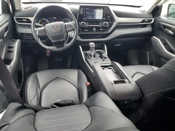 5TDHBRCH9MS033987 2021 TOYOTA HIGHLANDER - Image 8