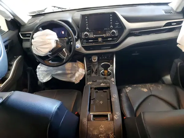 5TDHBRCH9MS517559 2021 TOYOTA HIGHLANDER - Image 8