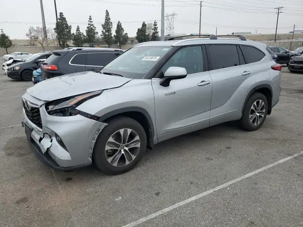 5TDHBRCH9MS525080 2021 TOYOTA HIGHLANDER - Image 1