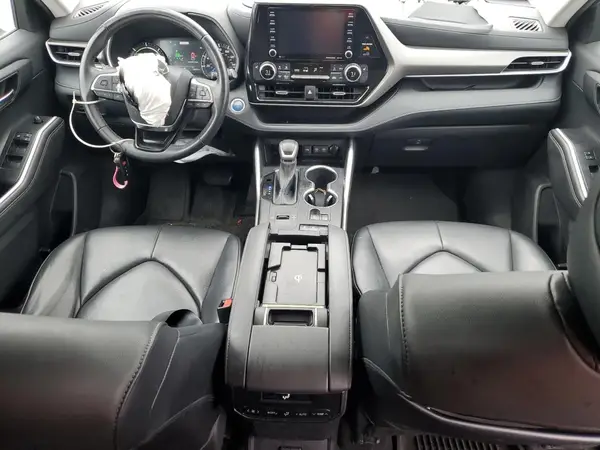 5TDHBRCH9MS525080 2021 TOYOTA HIGHLANDER - Image 8