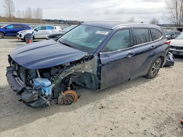 5TDHBRCH9MS536726 2021 TOYOTA HIGHLANDER - Image 1