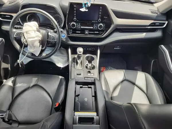 5TDHBRCH9MS537259 2021 TOYOTA HIGHLANDER - Image 8