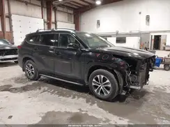 5TDHBRCH9NS551826 2022 TOYOTA HIGHLANDER
