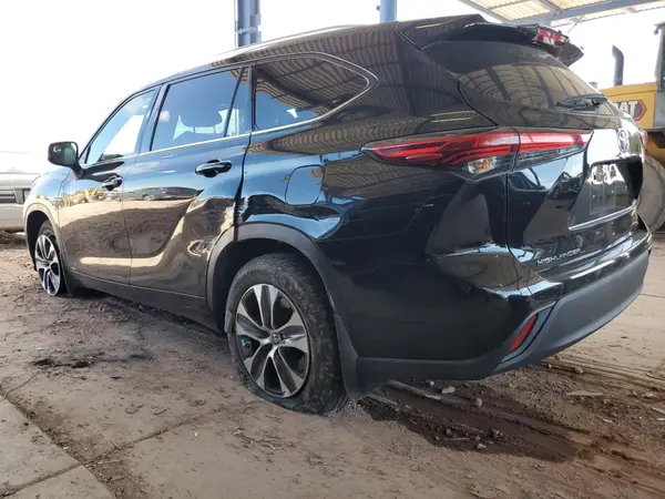 5TDHBRCHXLS502115 2020 TOYOTA HIGHLANDER - Image 2