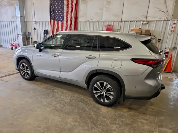 5TDHBRCHXLS512790 2020 TOYOTA HIGHLANDER - Image 2