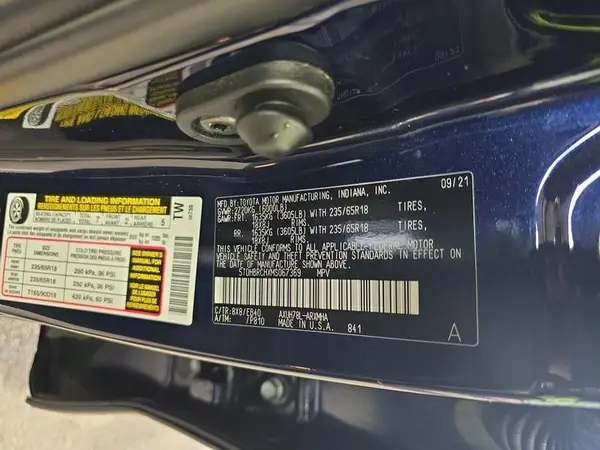 5TDHBRCHXMS067369 2021 TOYOTA HIGHLANDER - Image 1