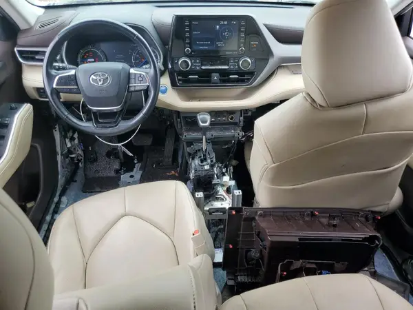 5TDHBRCHXMS517585 2021 TOYOTA HIGHLANDER - Image 8
