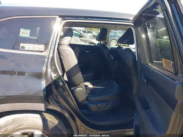 5TDHBRCHXMS524648 2021 TOYOTA HIGHLANDER - Image 8