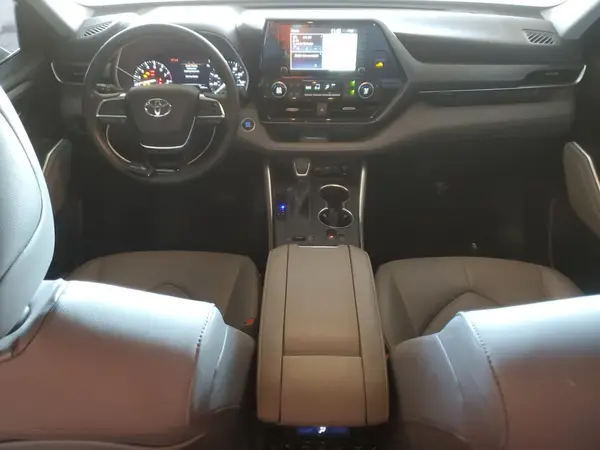 5TDHZRAH0MS038946 2021 TOYOTA HIGHLANDER - Image 8
