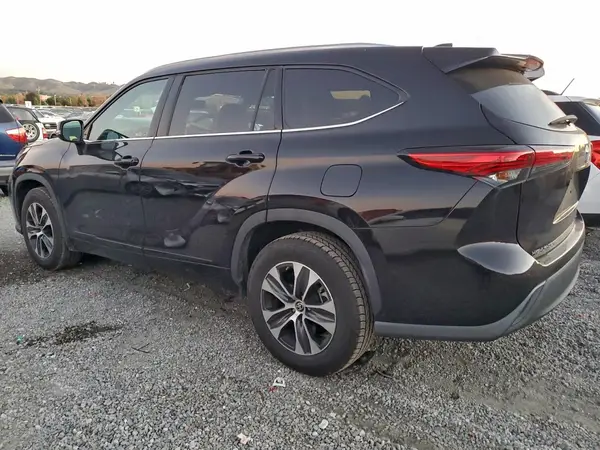 5TDHZRAH0MS039109 2021 TOYOTA HIGHLANDER - Image 2