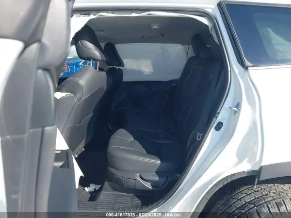 5TDHZRAH0MS050112 2021 TOYOTA HIGHLANDER - Image 8