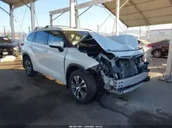 5TDHZRAH0NS090692 2022 TOYOTA HIGHLANDER