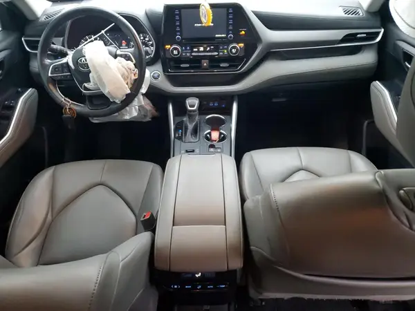 5TDHZRAH0NS101349 2022 TOYOTA HIGHLANDER - Image 8