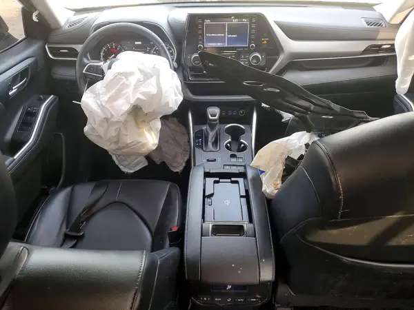 5TDHZRAH0NS110438 2022 TOYOTA HIGHLANDER - Image 8