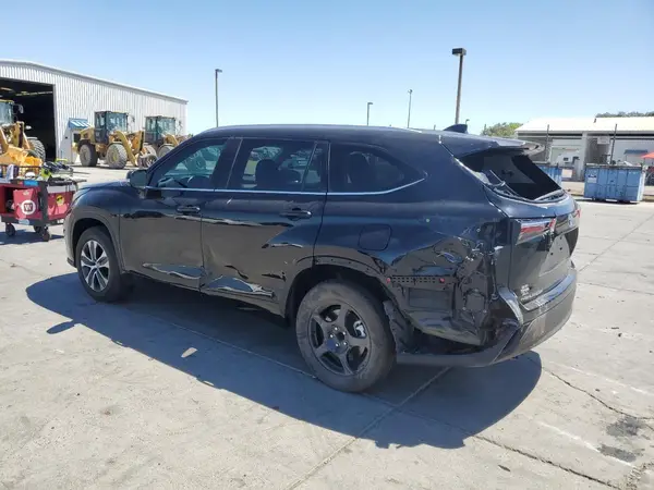 5TDHZRAH0NS551101 2022 TOYOTA HIGHLANDER - Image 2