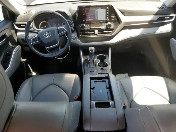 5TDHZRAH0NS551101 2022 TOYOTA HIGHLANDER - Image 8
