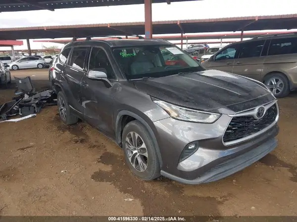 5TDHZRAH1MS522107 2021 TOYOTA HIGHLANDER - Image 1