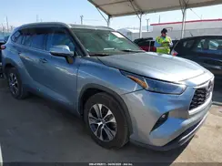 5TDHZRAH1NS121058 2022 TOYOTA HIGHLANDER