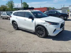 5TDHZRAH1NS552371 2022 TOYOTA HIGHLANDER