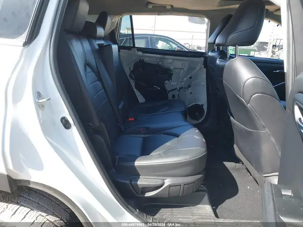 5TDHZRAH1NS552371 2022 TOYOTA HIGHLANDER - Image 8