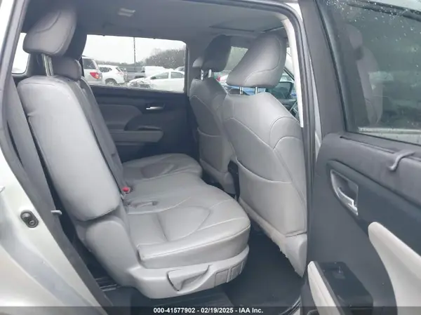 5TDHZRAH2LS030295 2020 TOYOTA HIGHLANDER - Image 8