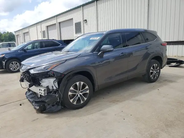 5TDHZRAH2MS074850 2021 TOYOTA HIGHLANDER - Image 1