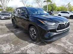 5TDHZRAH2NS100848 2022 TOYOTA HIGHLANDER