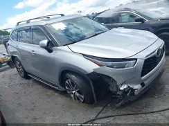 5TDHZRAH2NS102115 2022 TOYOTA HIGHLANDER
