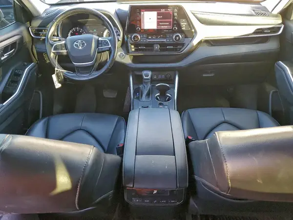 5TDHZRAH2NS117617 2022 TOYOTA HIGHLANDER - Image 8