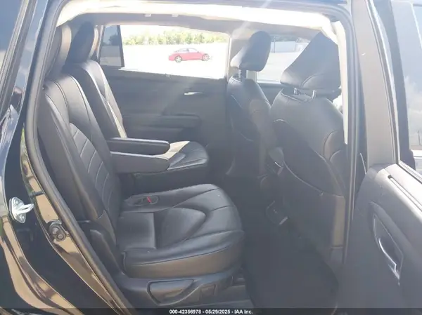 5TDHZRAH3MS525400 2021 TOYOTA HIGHLANDER - Image 8