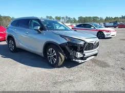 5TDHZRAH3NS127587 2022 TOYOTA HIGHLANDER