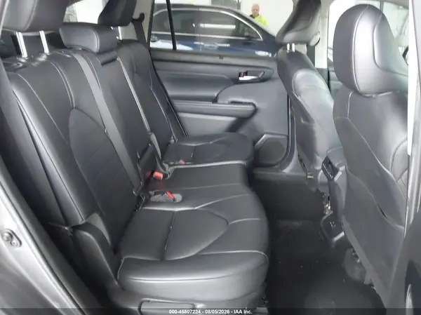 5TDHZRAH3NS546314 2022 TOYOTA HIGHLANDER - Image 8