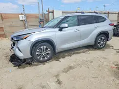 5TDHZRAH3NS548080 2022 TOYOTA HIGHLANDER