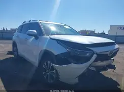 5TDHZRAH4NS101418 2022 TOYOTA HIGHLANDER