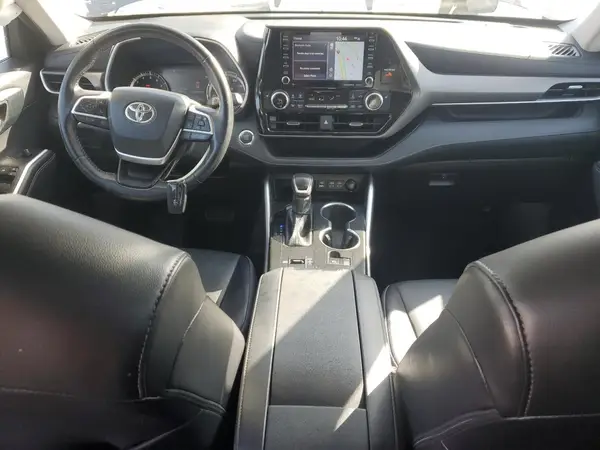5TDHZRAH4NS545270 2022 TOYOTA HIGHLANDER - Image 8